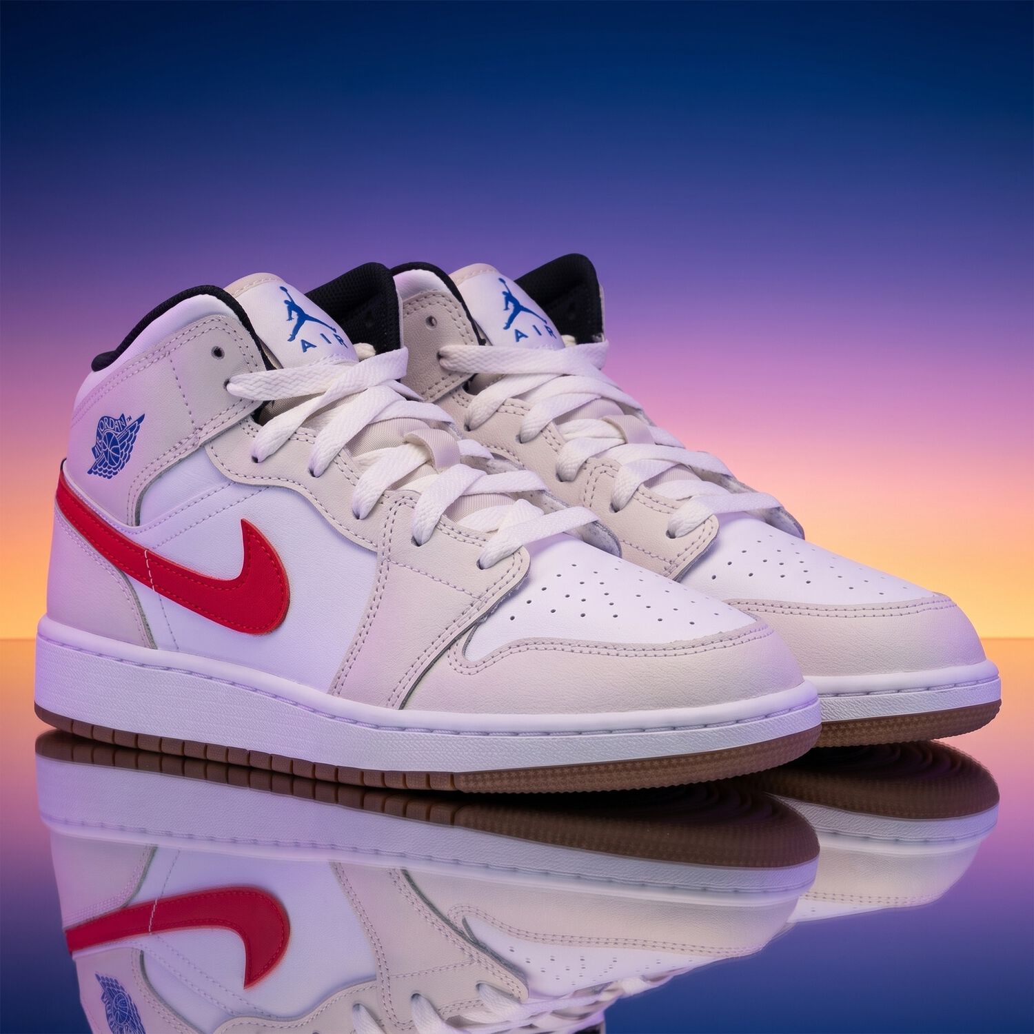 White & Grey Air Jordan 1 Mid Trainers, 8, hi-res
