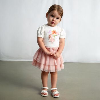 قميص عاجي اللون للبنات الصغيرات