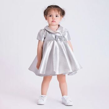 فستان ساتان فضي اللون مزين بفيونكة للفتيات 