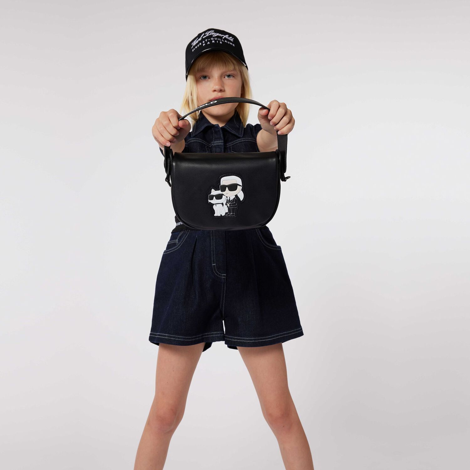 حقيبة يد بنات بالشعار باللون الأسود, 1, hi-res