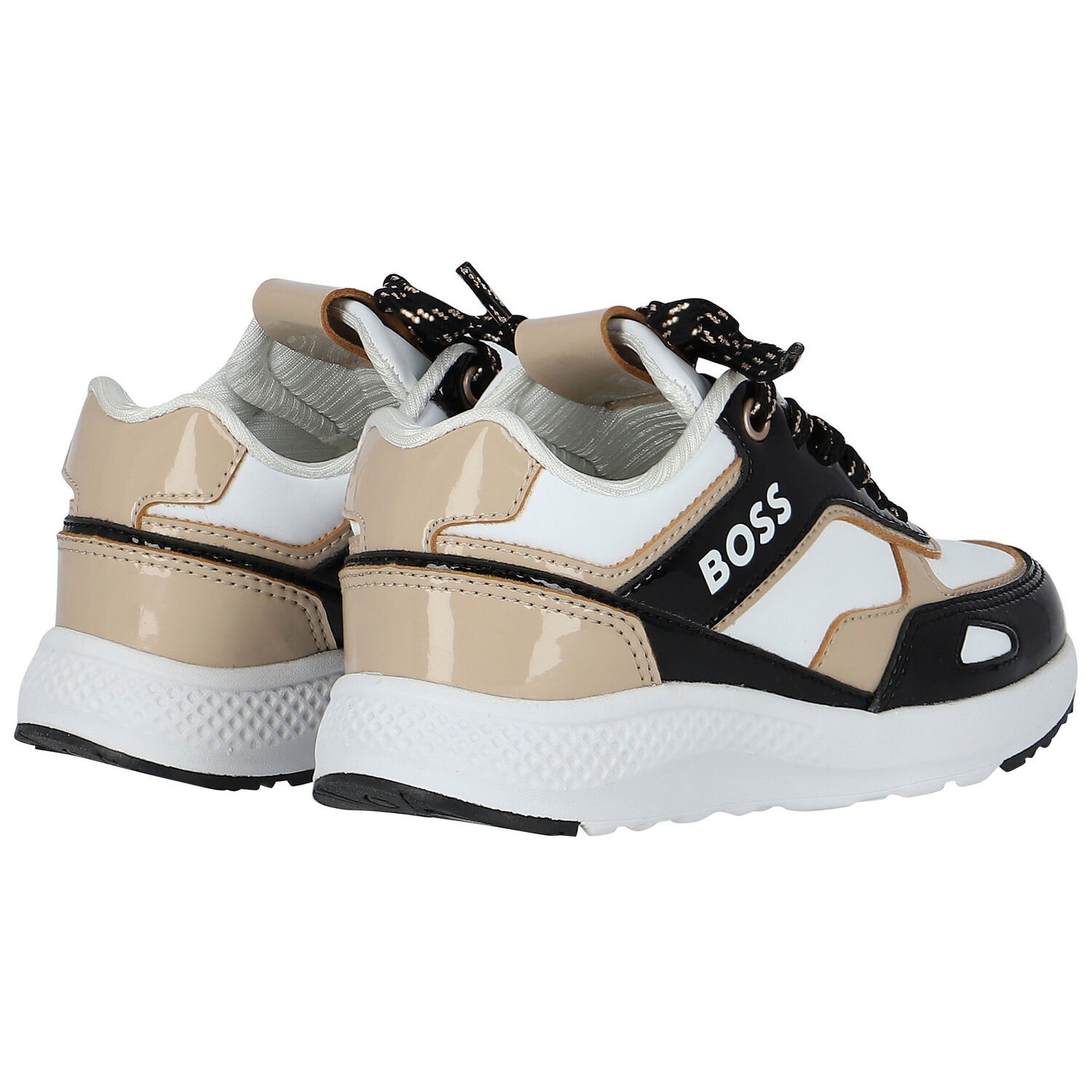 حذاء رياضى بنات بالشعار باللون الاسود والابيض, 1, hi-res image number null