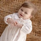 طقم أفرول بالشعار بطبعة الزهور باللون العاجي, 1, hi-res