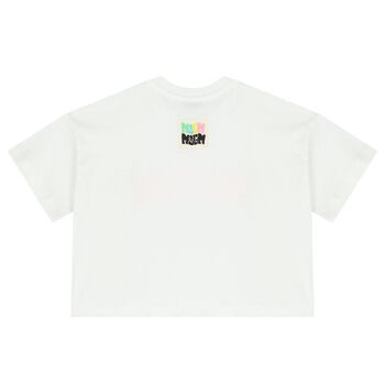 تيشيرت بنات بالشعار باللون الأبيض