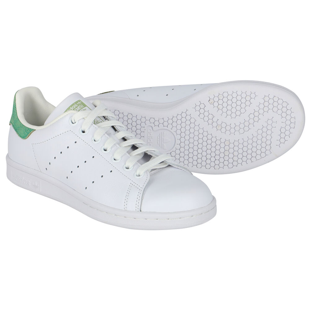 Originals junior stan smith trainer iridescent white  silver clearance