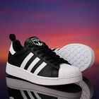 Black & White Comfort Closure Superstar Trainers, 1, hi-res