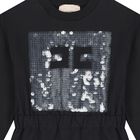 فستان بنات مطرز بالشعار باللون الاسود, 1, hi-res