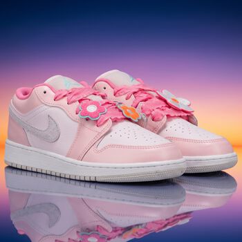Girls Pink Logo Air Jordan 1 Low SE Trainers