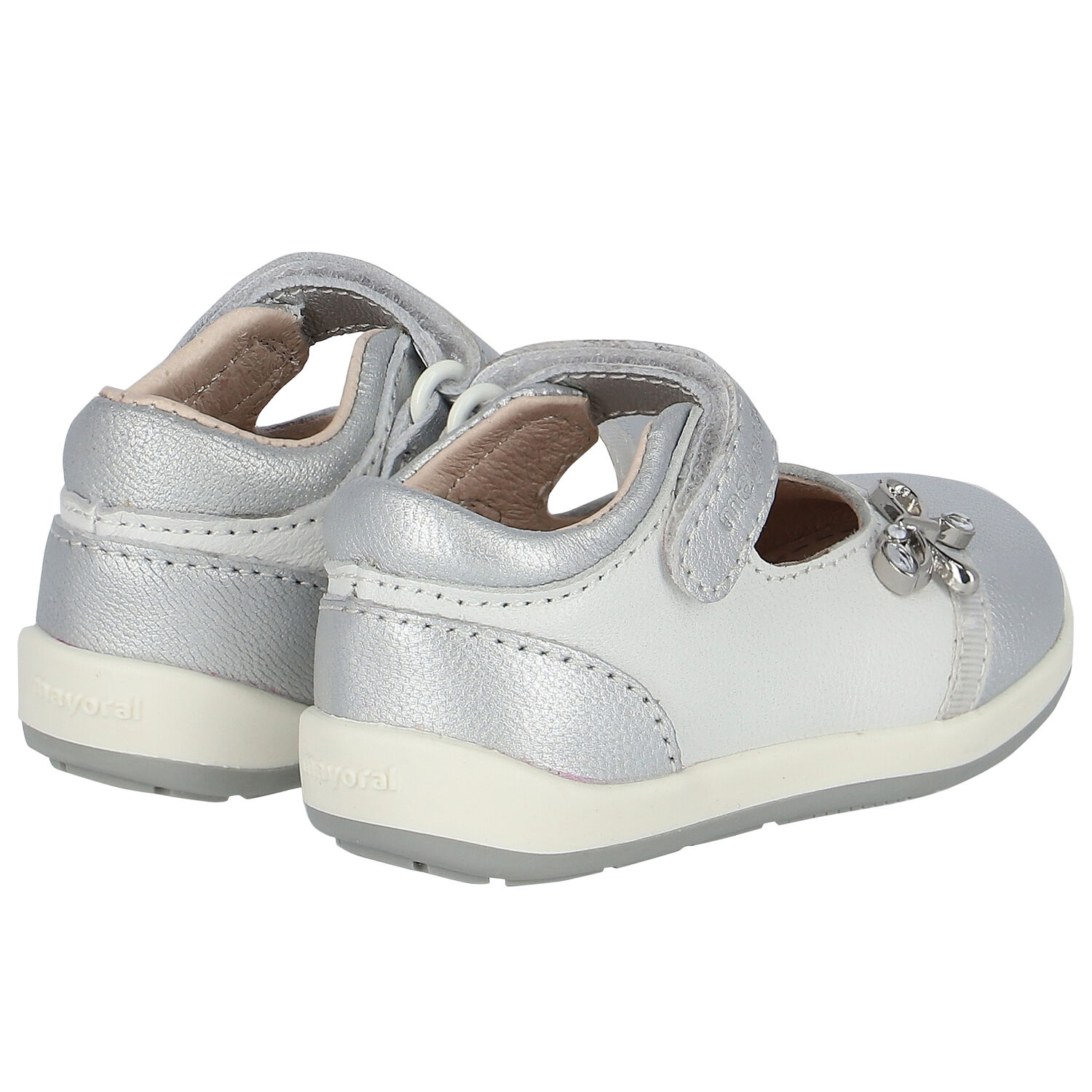 حذاء جلد باللون الابيض والفضي للبنات, 1, hi-res image number null