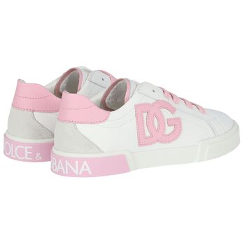 حذاء بنات رياضي بالشعار باللون الأبيض والوردي