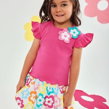 طقم تنورة باللون الوردي مزينة بالزهور للبنات