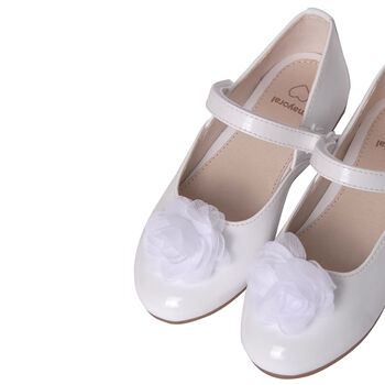 حذاء بنات بطبعة الزهور باللون الأبيض