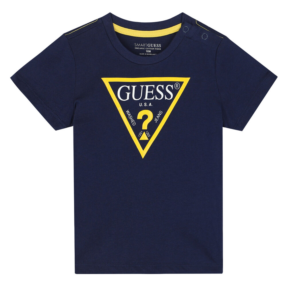 white and blue striped t shirt