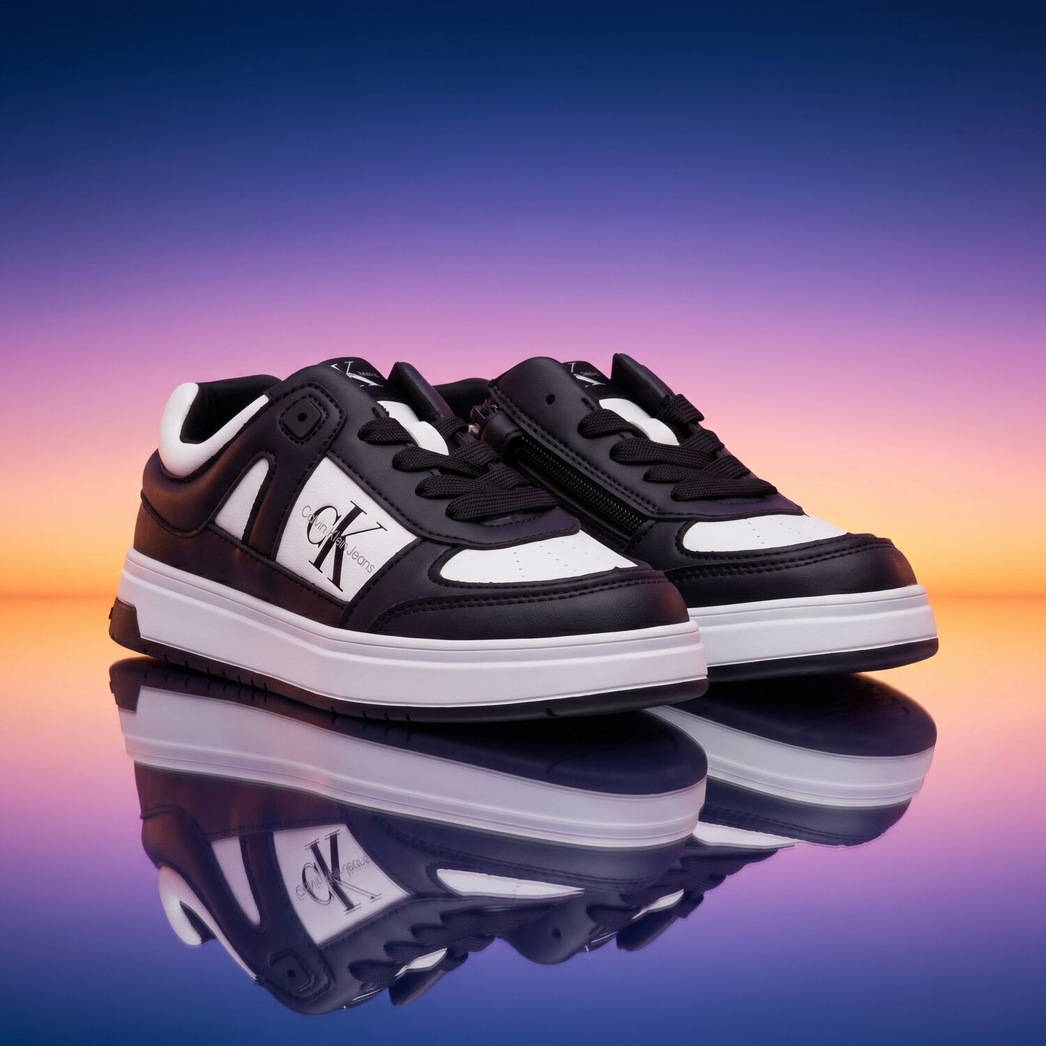 Boys White & Black Logo Trainers, 1, hi-res