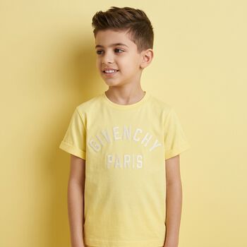 تيشيرت باللون الاصفر بالشعار للأولاد الصغار