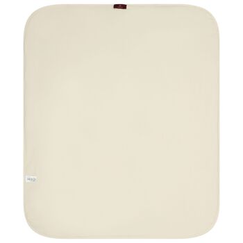 بطانية أطفال باللون بيضاء وبيج