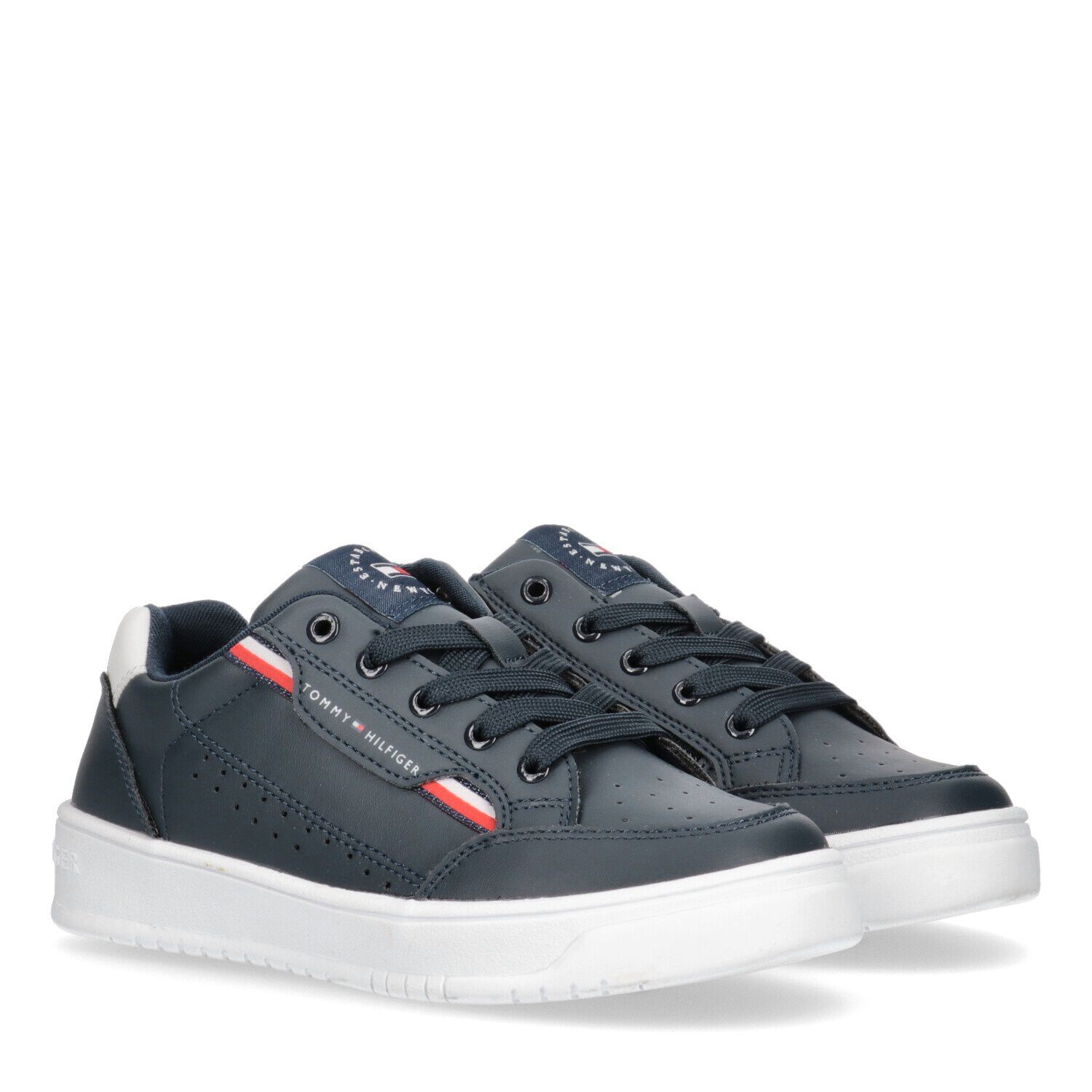 Tommy hilfiger junior trainers store