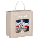 حذاء قبل المشي بالشعار باللون الأبيض للأولاد, 1, hi-res