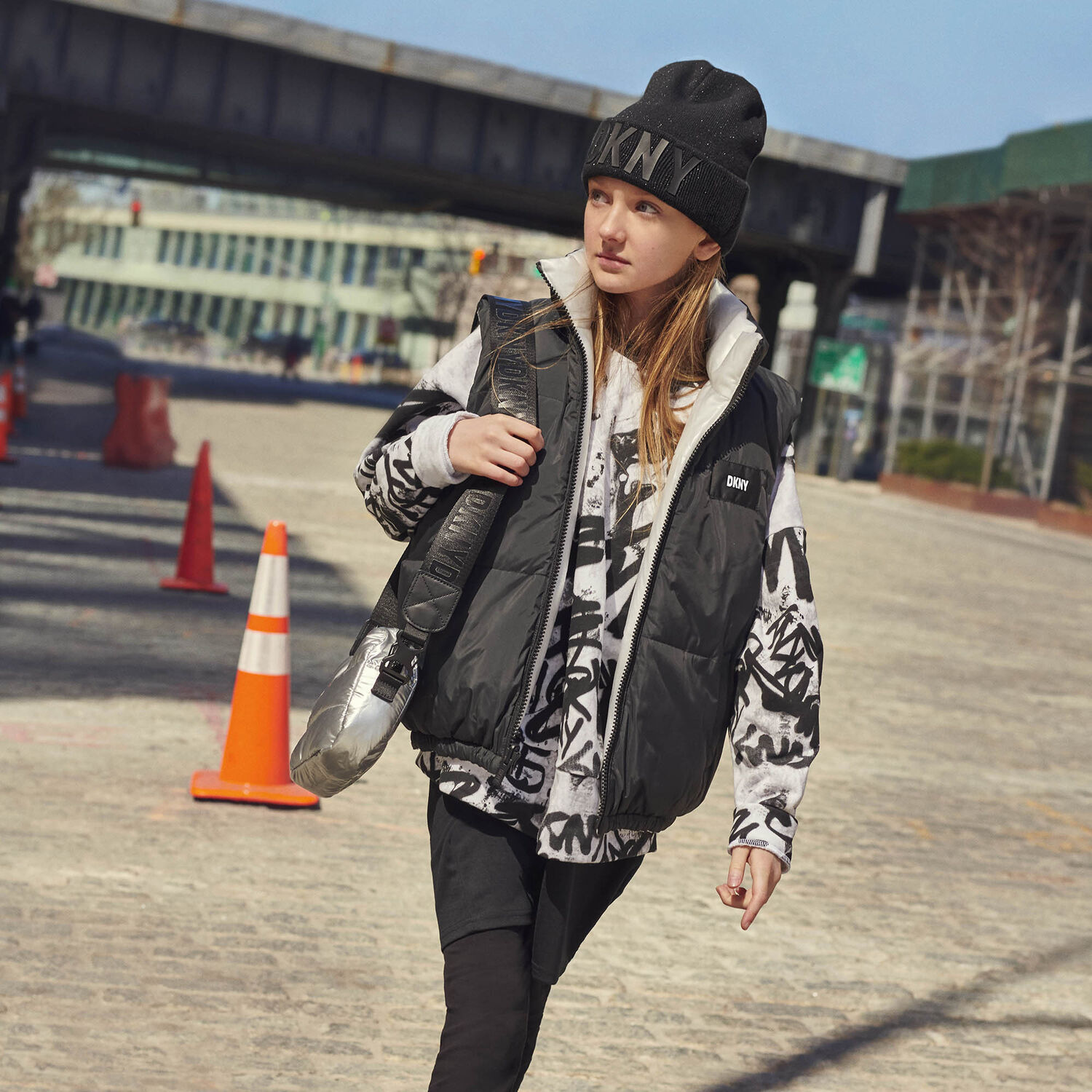 Girls White & Black Graffiti Logo Dress Set, 1, hi-res image number null