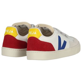 حذاء رياضي جلدي بشعار أبيض