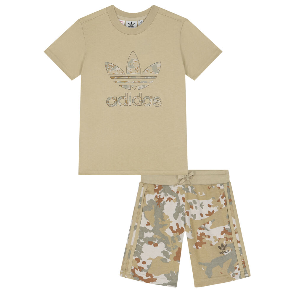 verkiezen druk Kameel adidas Originals Beige Trefoil Logo Camouflage Shorts Set | Junior Couture  USA