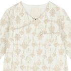 طقم هديه افرول و مريله وقبعه بالشعار باللون العاجى, 1, hi-res