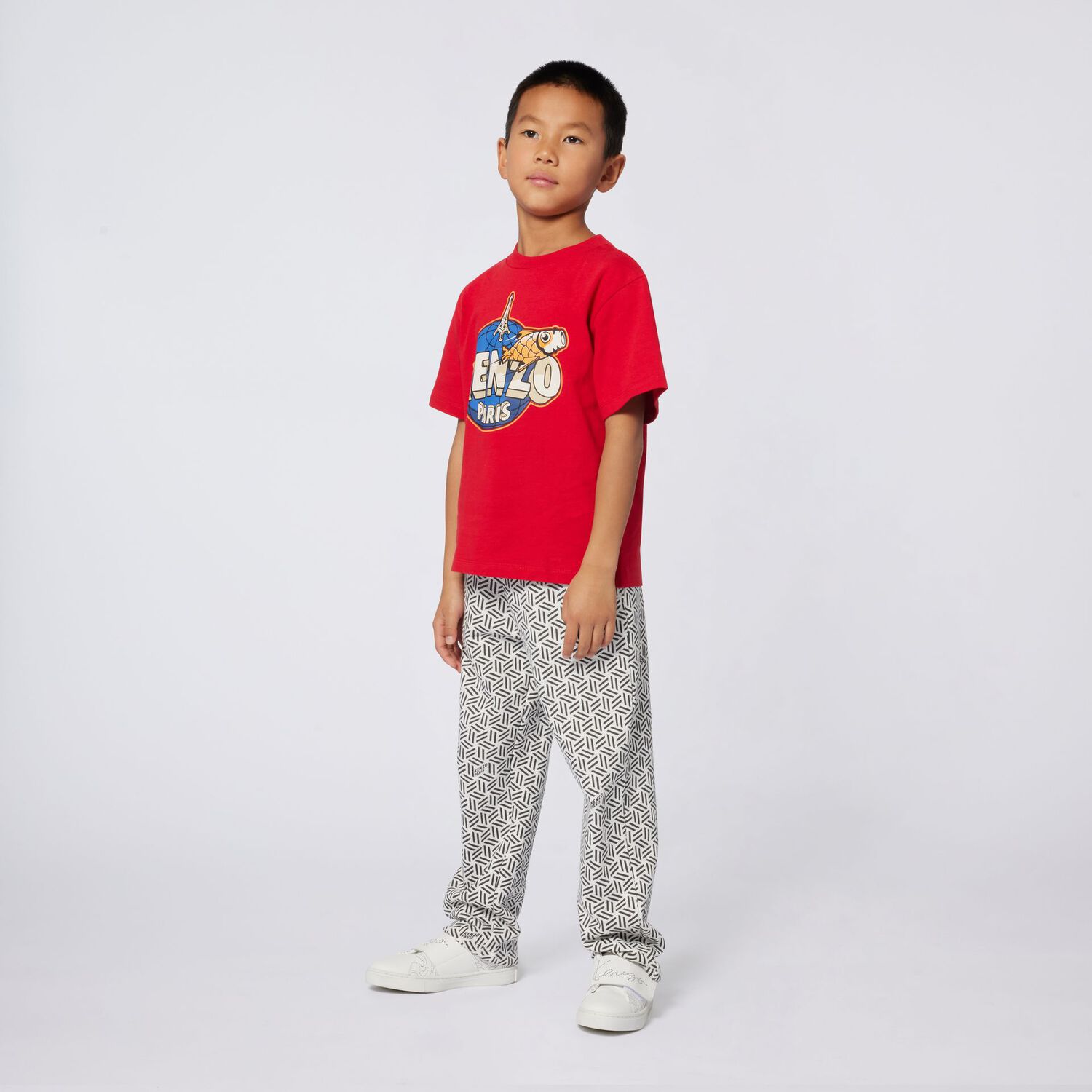 تيشيرت اولاد بالشعار باللون الاحمر , 1, hi-res