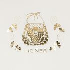 بطانيه بنات بشكل حقيبه بالشعار باللون العاجى , 1, hi-res